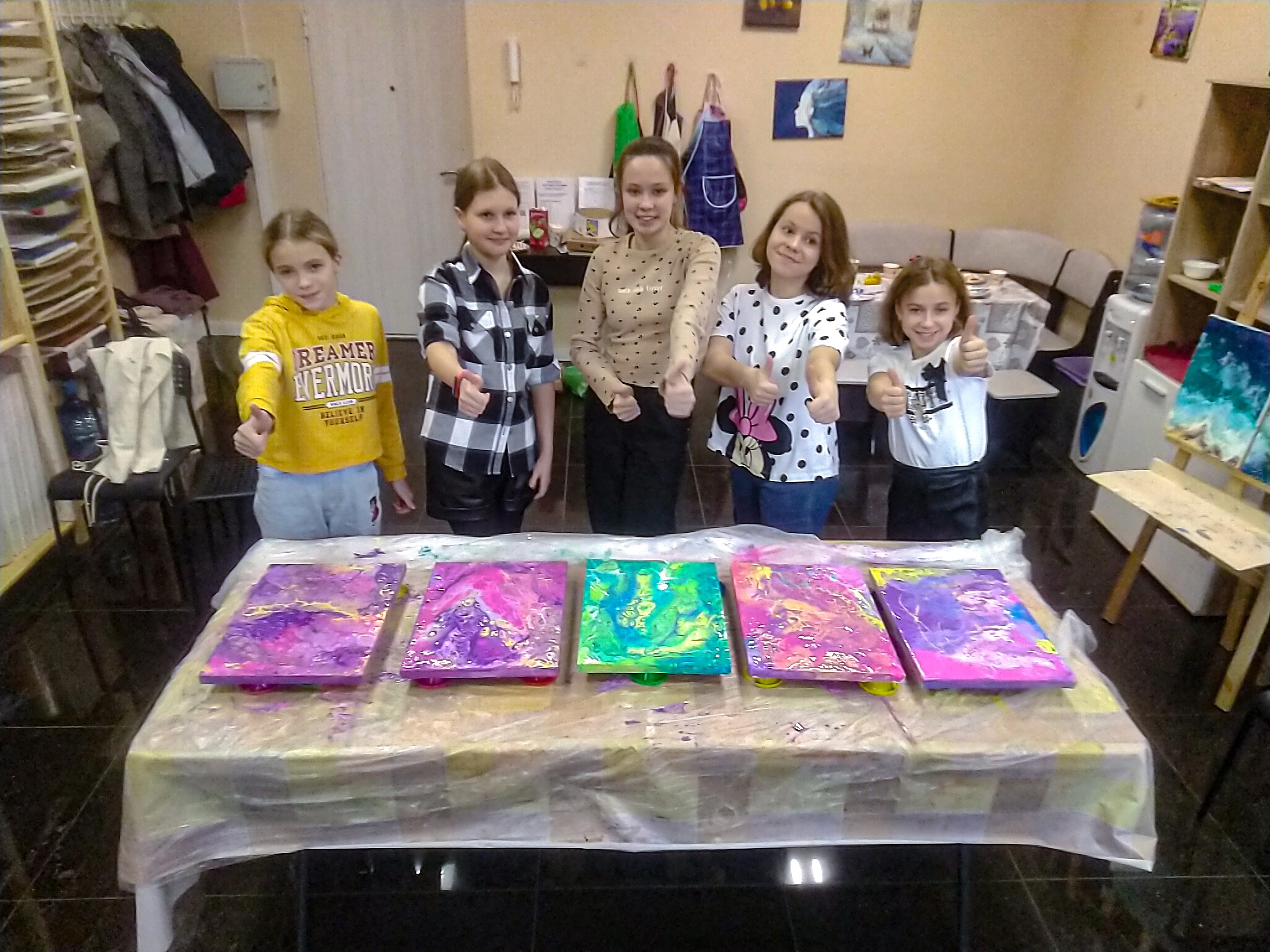 Арт-вечеринка fluid art в студии СТАРТ